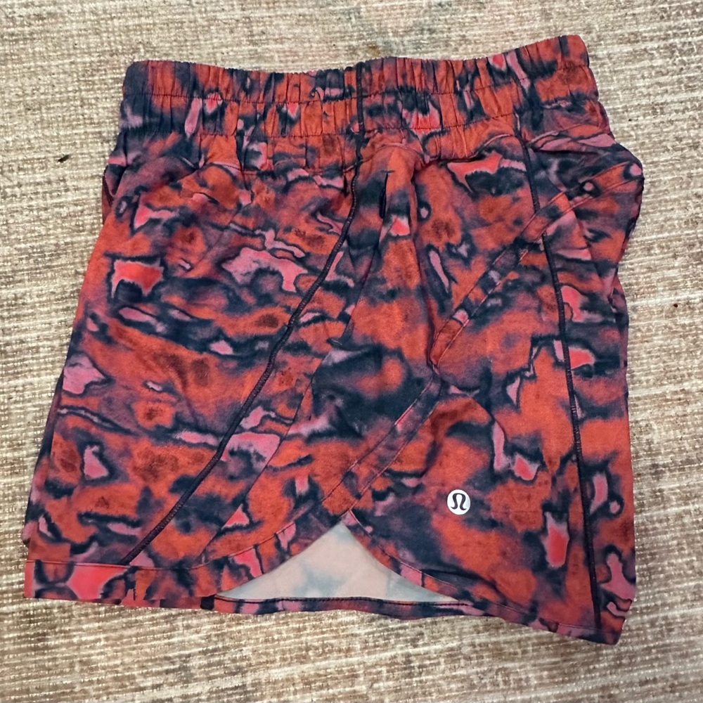 Lululemon track that 5” short